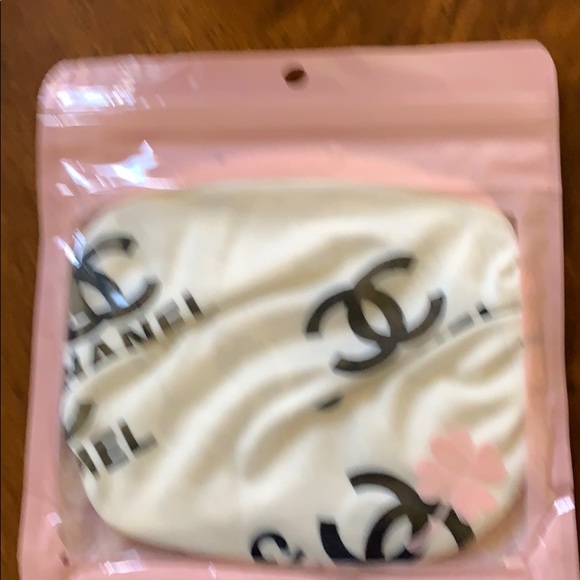 Face Mask - Picture 4 of 5